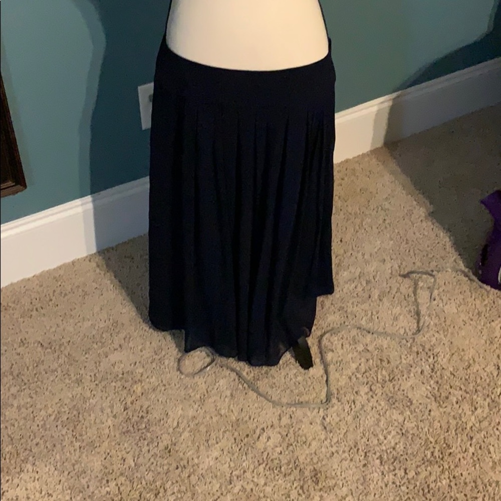 Size 14 knee length navy skirt White House
